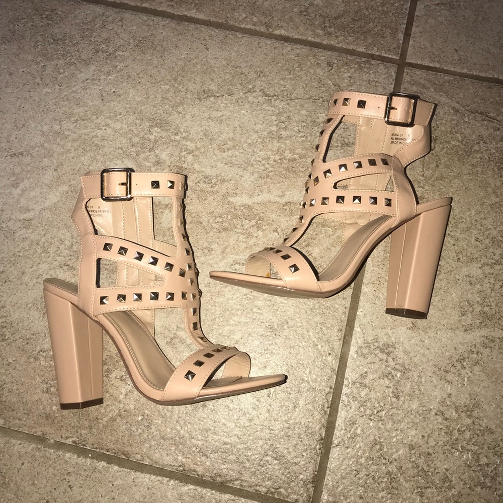 Nude studded Sandals